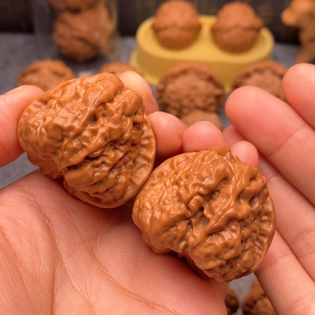 文玩核桃把件肌肉蛤蟆39红皮