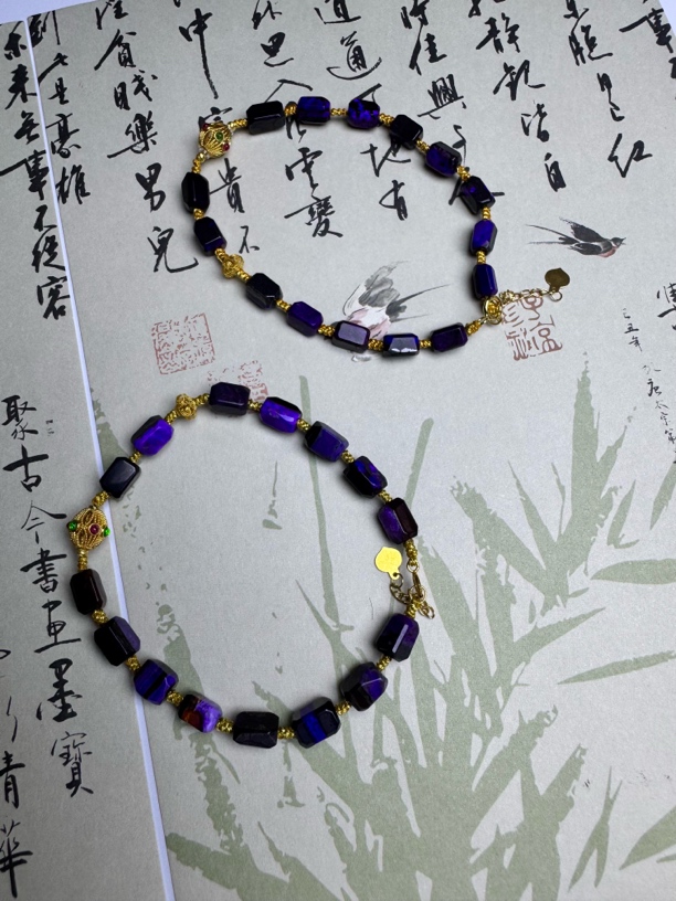 西亚珠宝SS72-舒俱来金丝绒料手串4*6多样性发其一