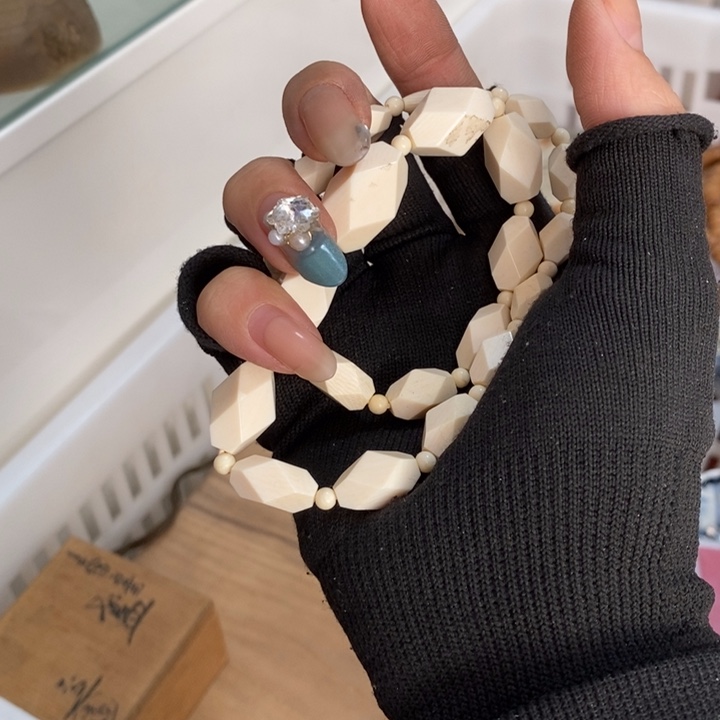 初遇见过节也不放假嘻嘻