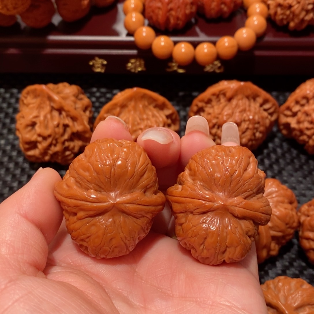 文玩核桃把件元宝