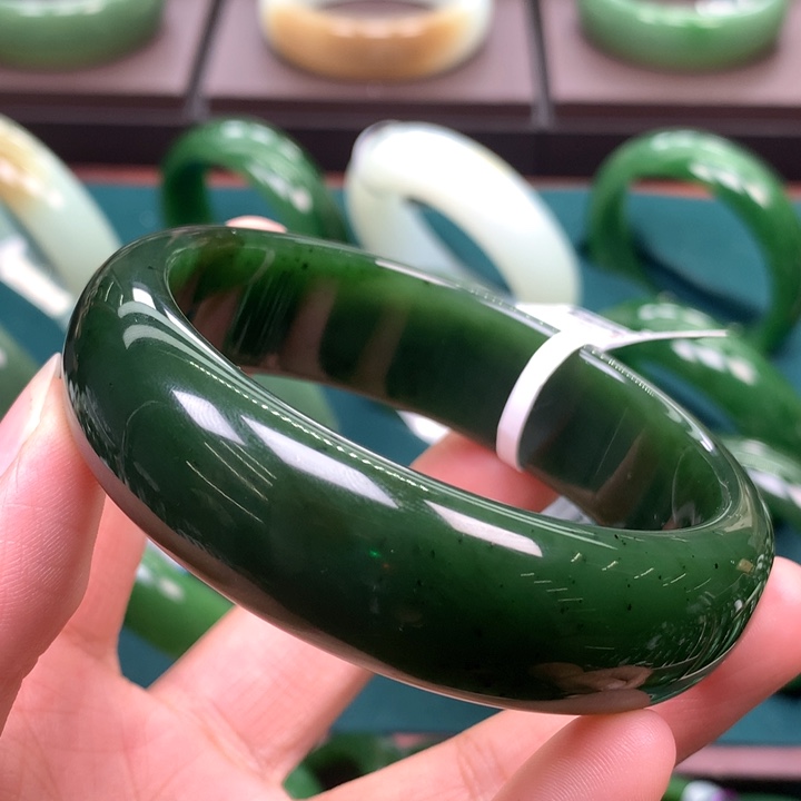 未镶嵌手镯和田玉（碧玉）6162