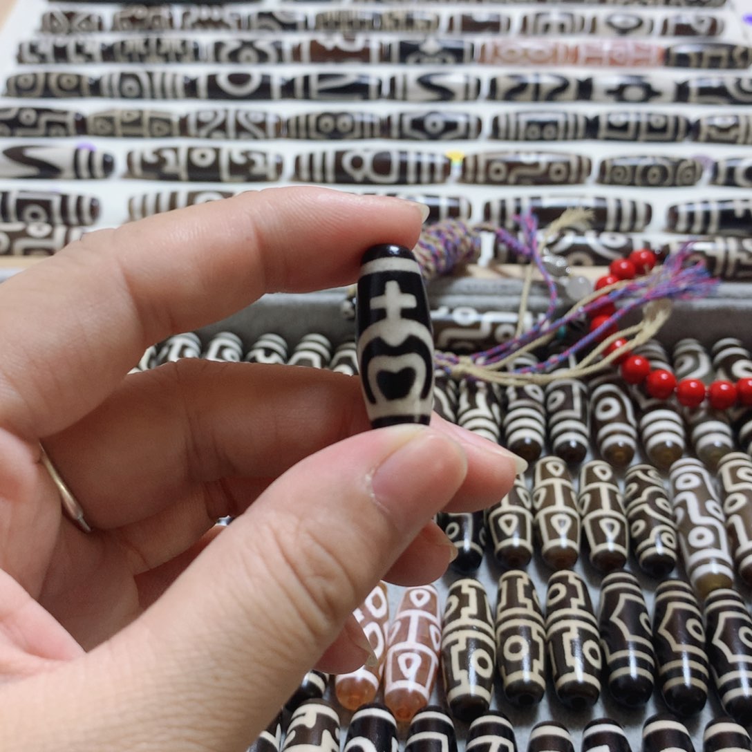 未镶嵌颈饰玛瑙/玉髓