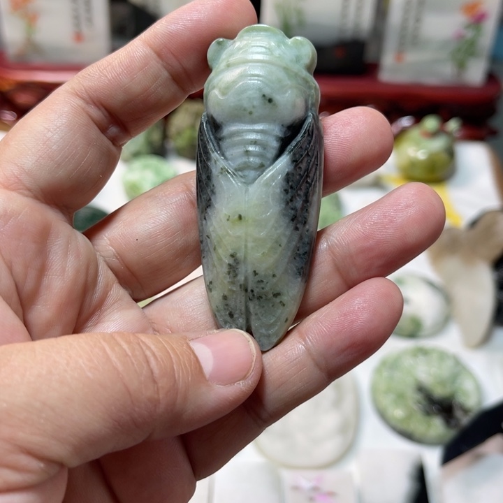 独山玉未镶嵌颈饰