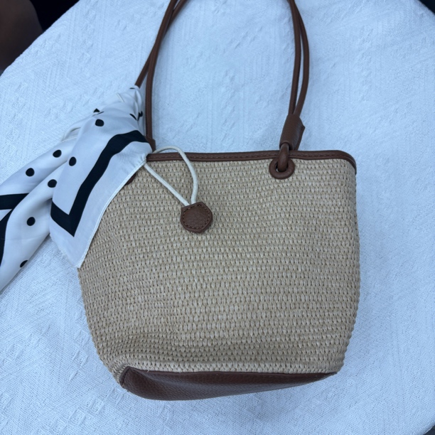 编织见外包装双根手机袋单肩包设计师小众薄雾少女风