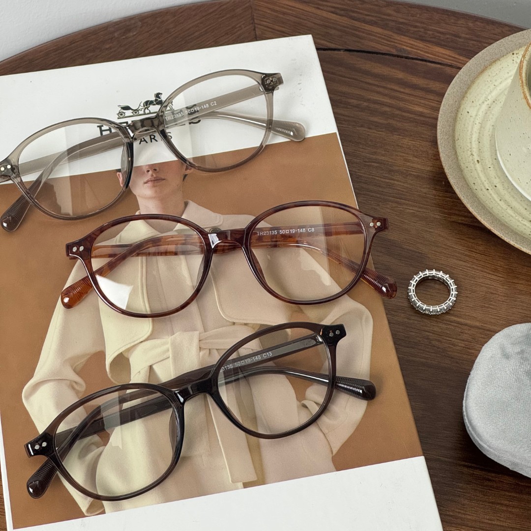 冷茶色超轻大框女款近视平光眼镜可配度数素颜神器显脸小眼镜框