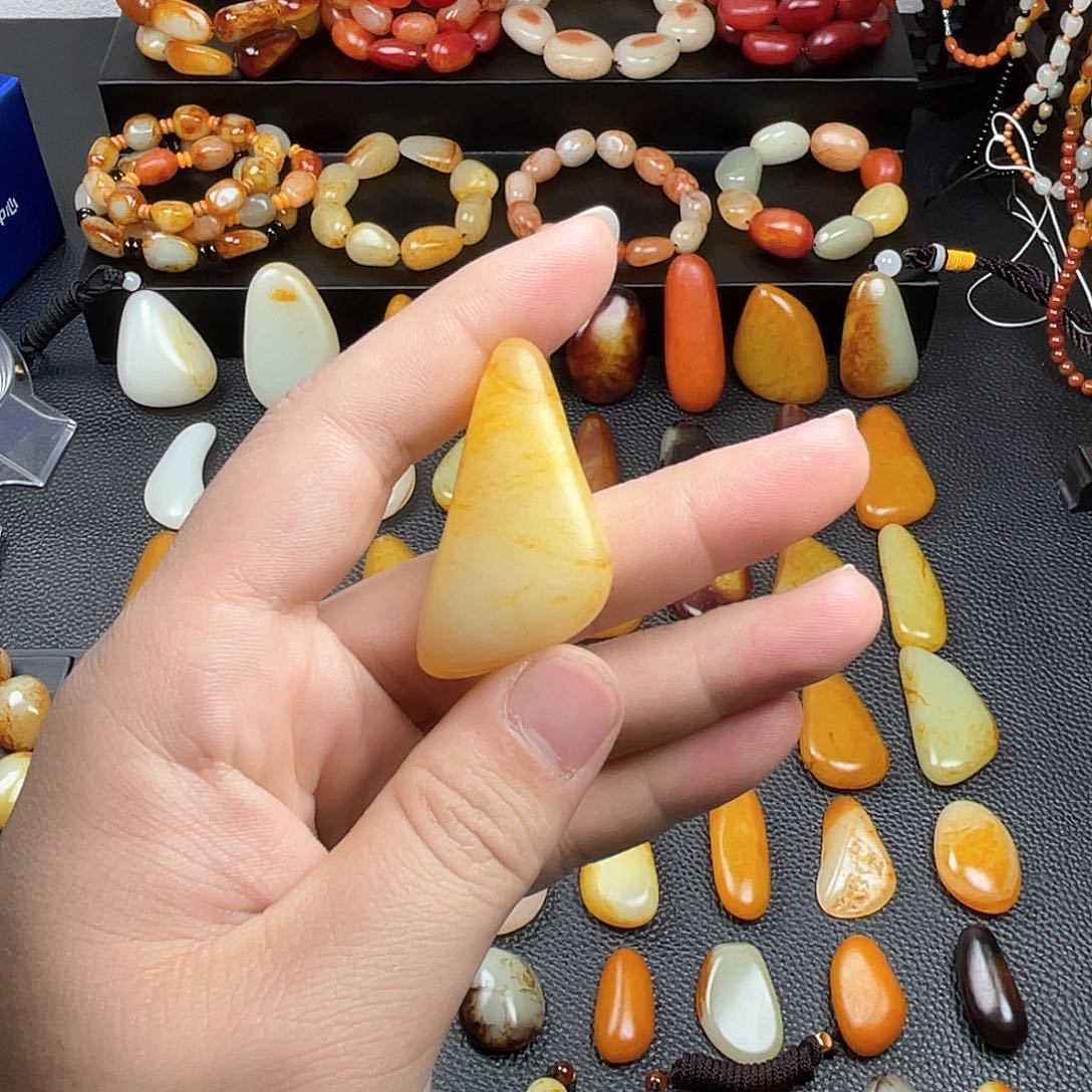 和田玉吊坠(赠链)未镶嵌