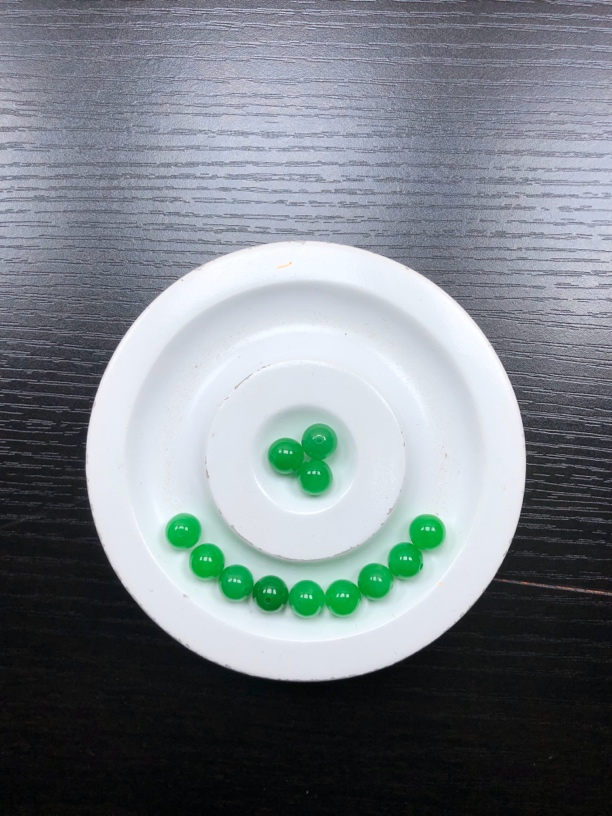 绿翡卡7➕翡翠散珠一颗/多样性发货