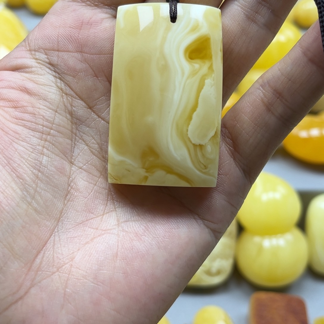 蜜蜡珠宝奇石未镶嵌