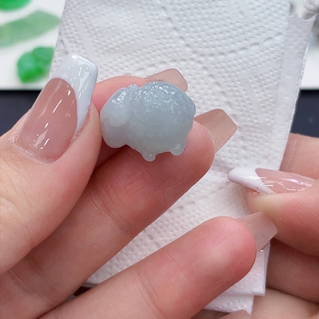 翡翠颈饰未镶嵌手机挂