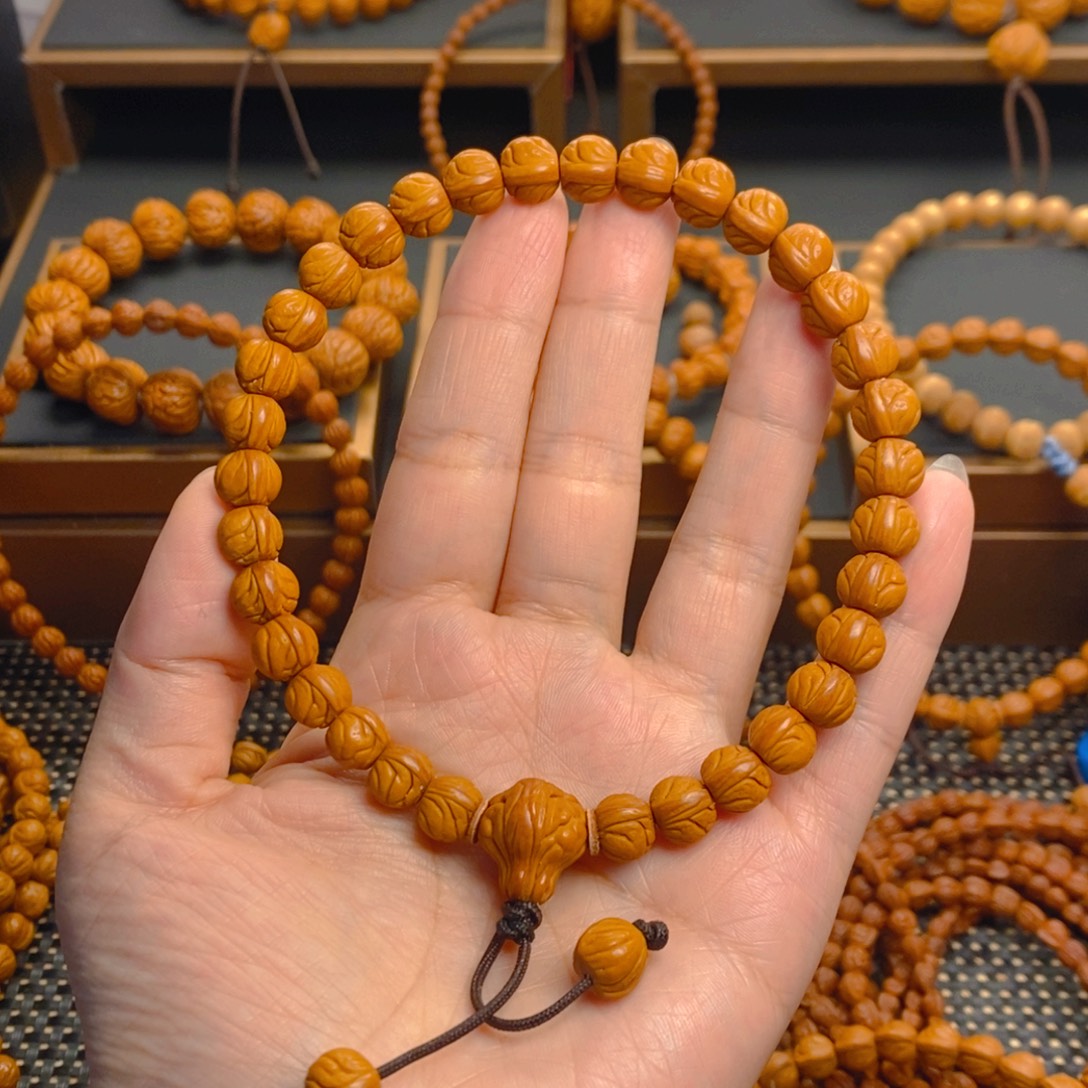 用***4桃核吊坠秦岭森林09