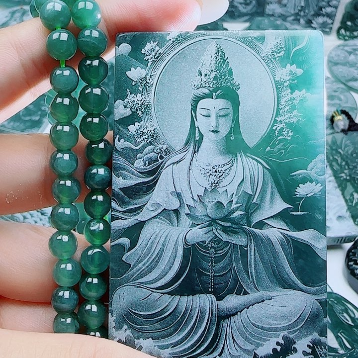 翡翠未镶嵌颈饰多样性发货天然的A货翡翠