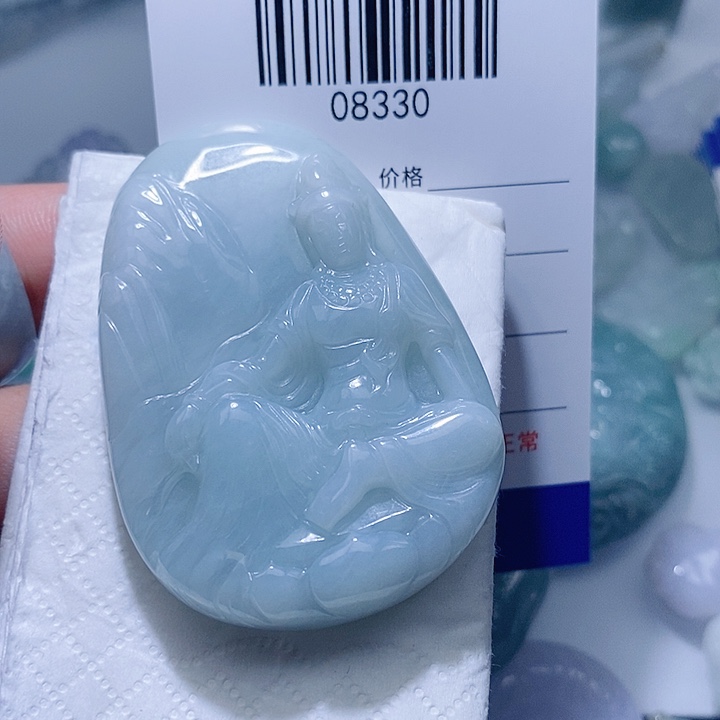 翡翠未镶嵌颈饰小