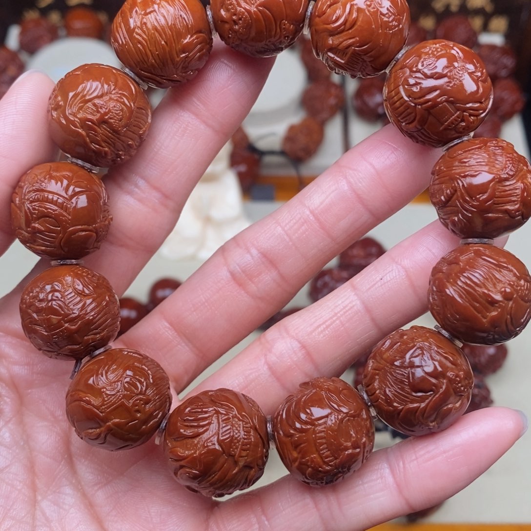 橄榄核吊坠浮雕山水正圆