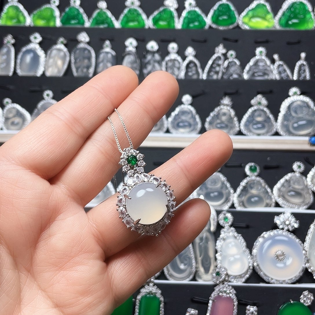 玛瑙/玉髓颈饰合金