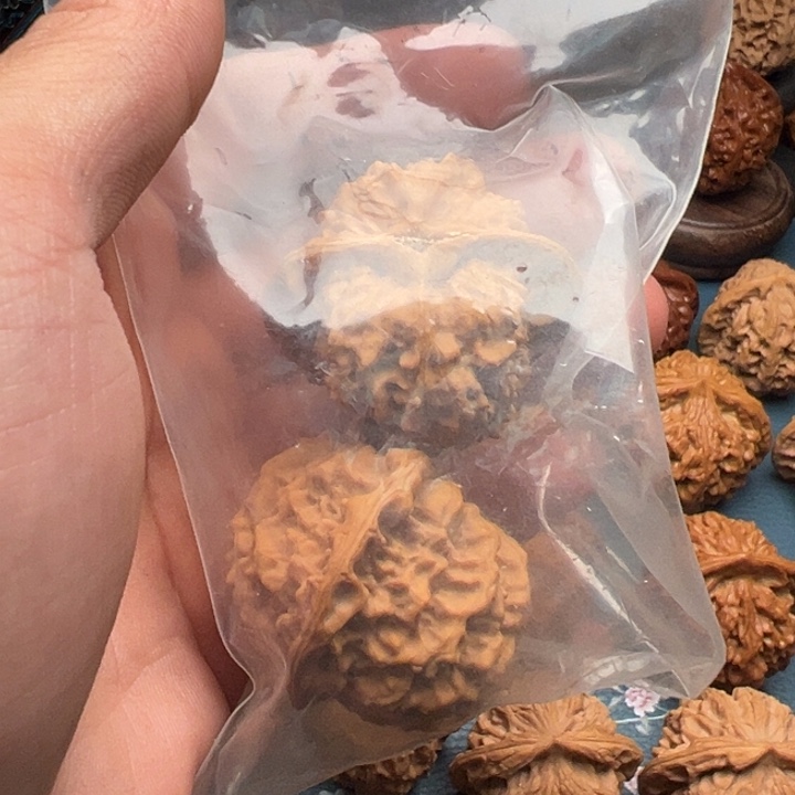 桃核吊坠有****阳发哥哥哥哥哥哥