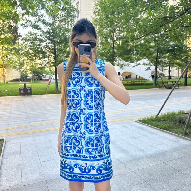 未使用 maje 青花瓷秀款印花连衣裙 40码  41183