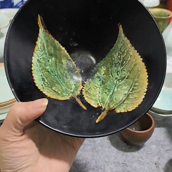 雷***行瓷片叶子碗一个全品一个