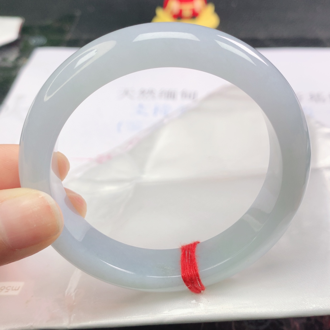 翡翠未镶嵌手镯正