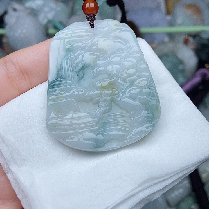 翡翠未镶嵌颈饰翡翠