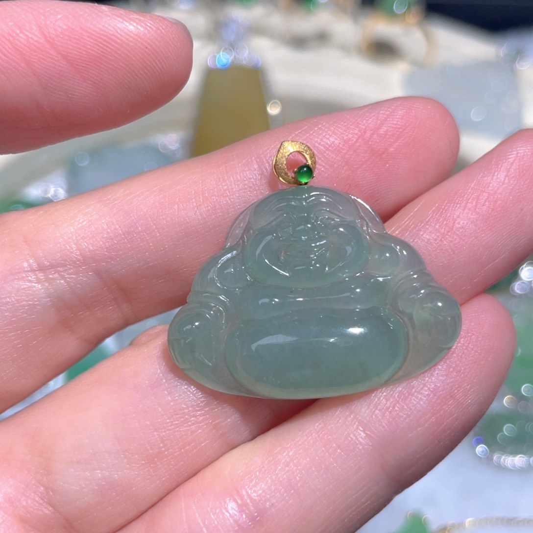 翡翠颈饰18K金镶嵌翡翠