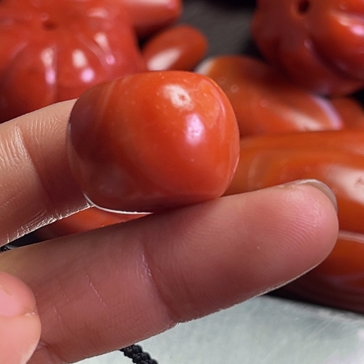 颈饰琉璃出****的琉璃…………