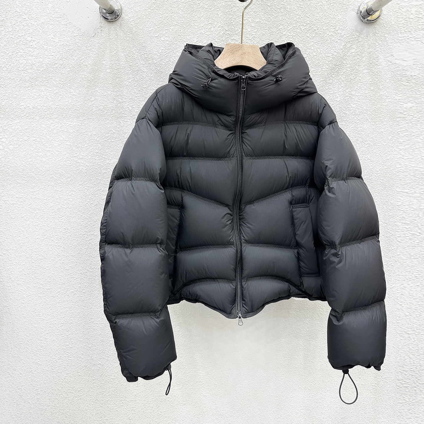 95白鸭绒泡芙感加厚羽绒服女短款连帽面包服2025新款冬季外套冬装