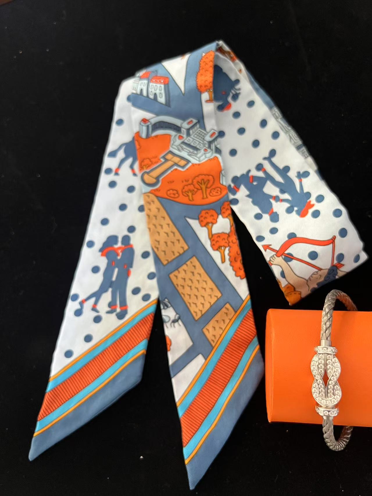 ChicChic轻奢高定 马蹄扣 丝巾