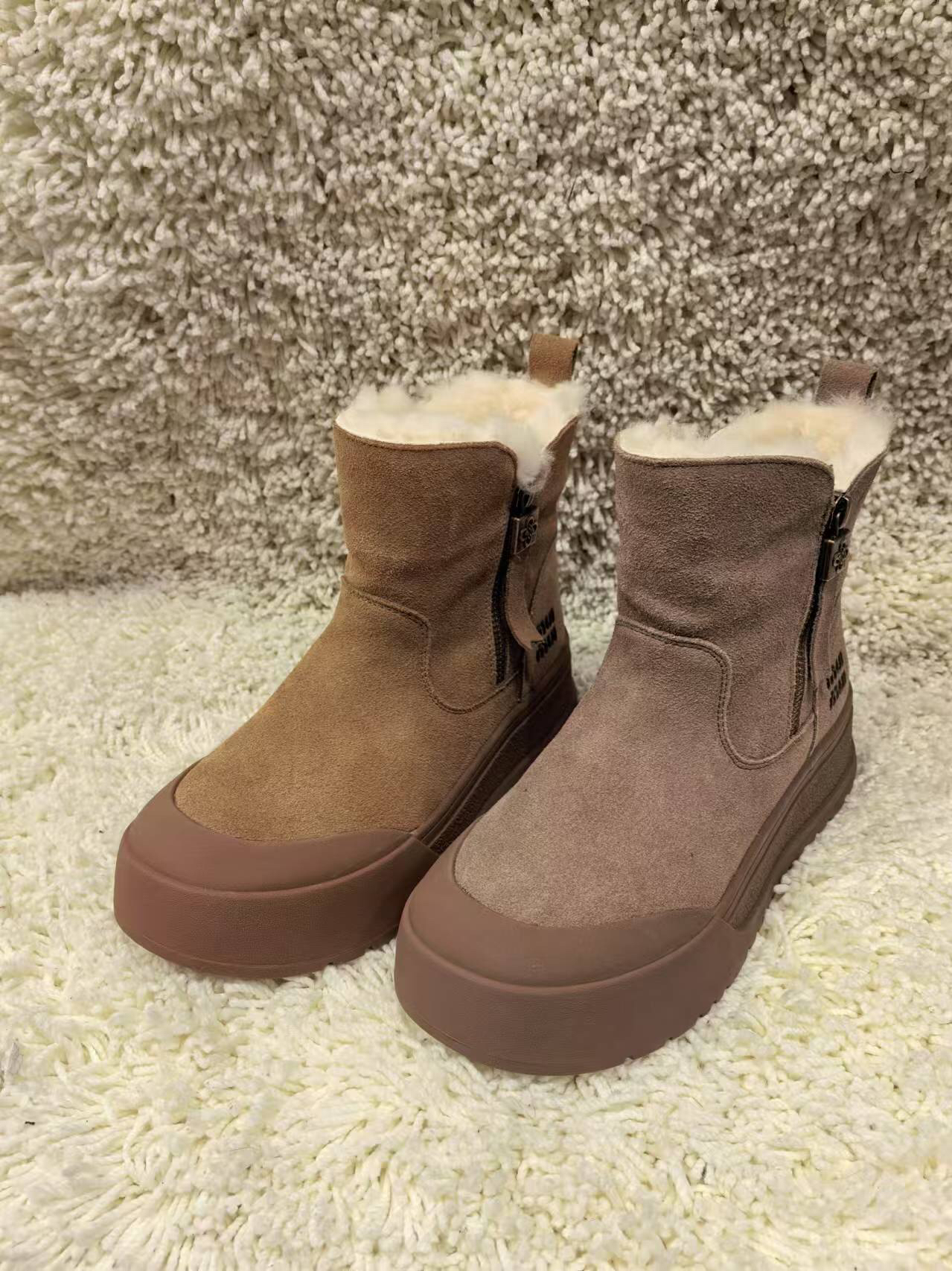 时尚雪地靴保暖女靴冬季短筒靴子加绒雪地靴百搭加厚