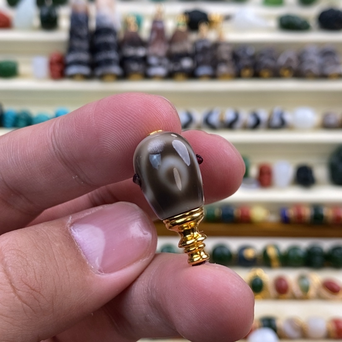 玛瑙/玉髓颈饰18K金镶嵌