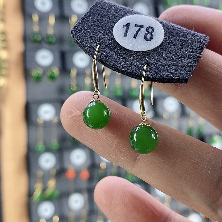 和田玉耳饰18K金镶嵌