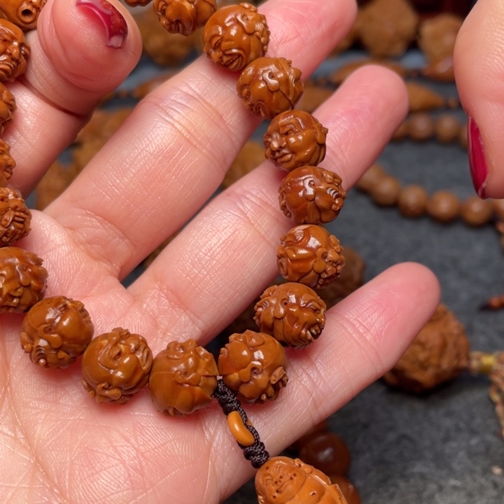 橄榄核吊坠金**马橄榄核