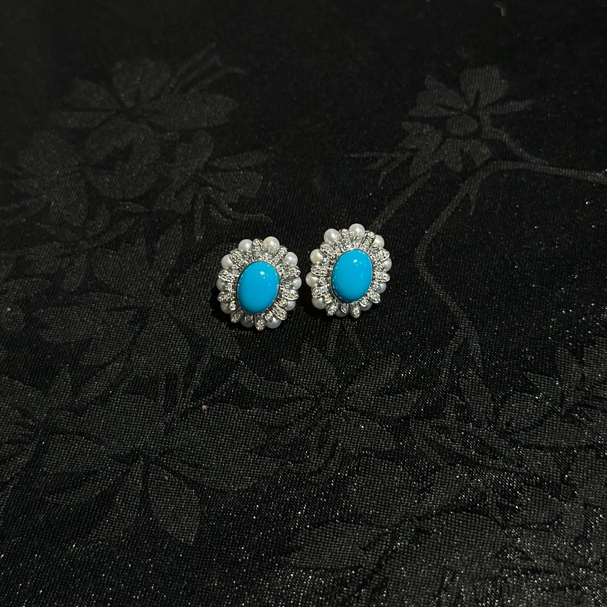 玉峰珠宝丨安娜【潭碧】美松耳饰卡8+*18K镶嵌*N6036多样性发其一