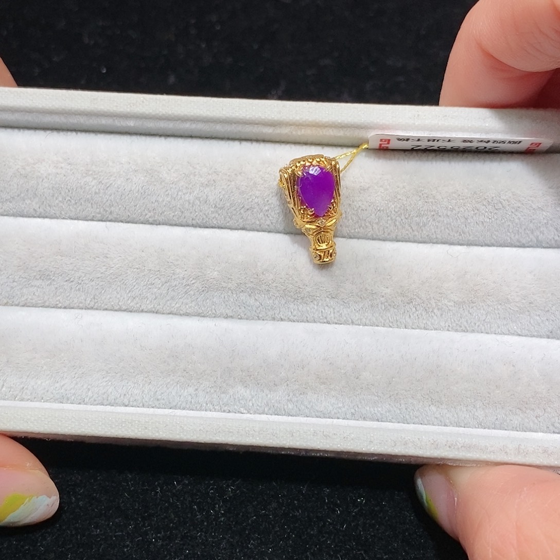 苏纪石（舒俱来）18K金镶嵌吊坠(不含链)