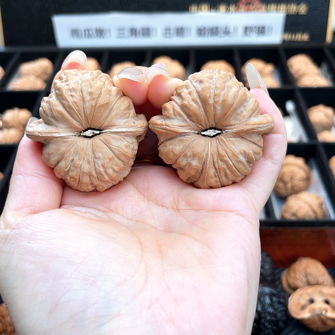 把件文玩核桃@**H43南瓜全品小凹底近正4309