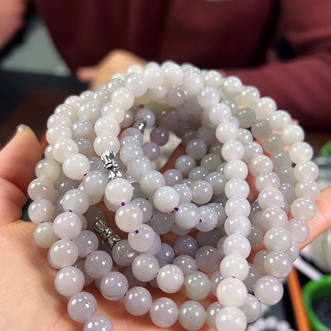 和田玉未镶嵌颈饰卡8浅色发其一