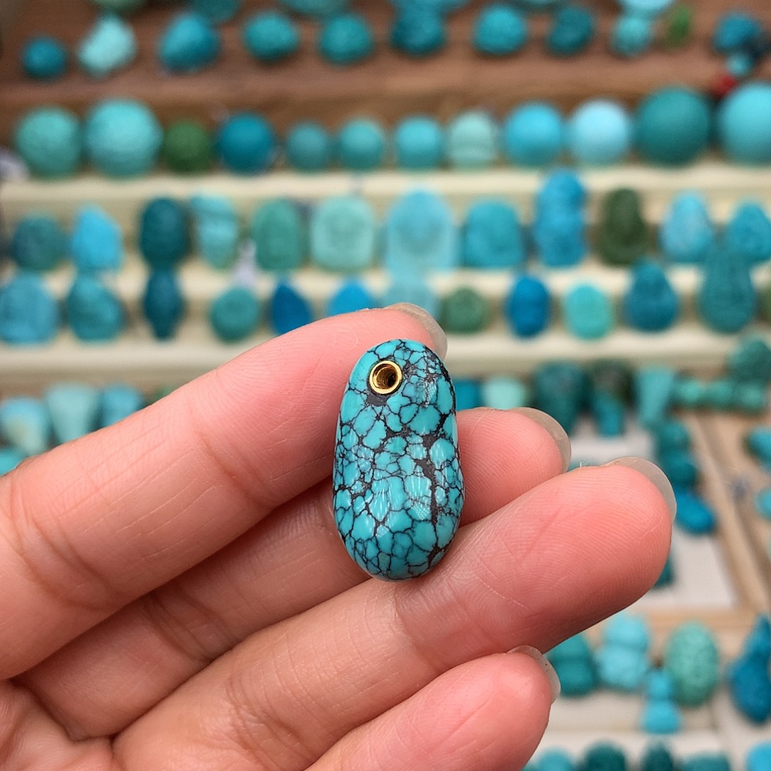 未镶嵌绿松石珠宝奇石