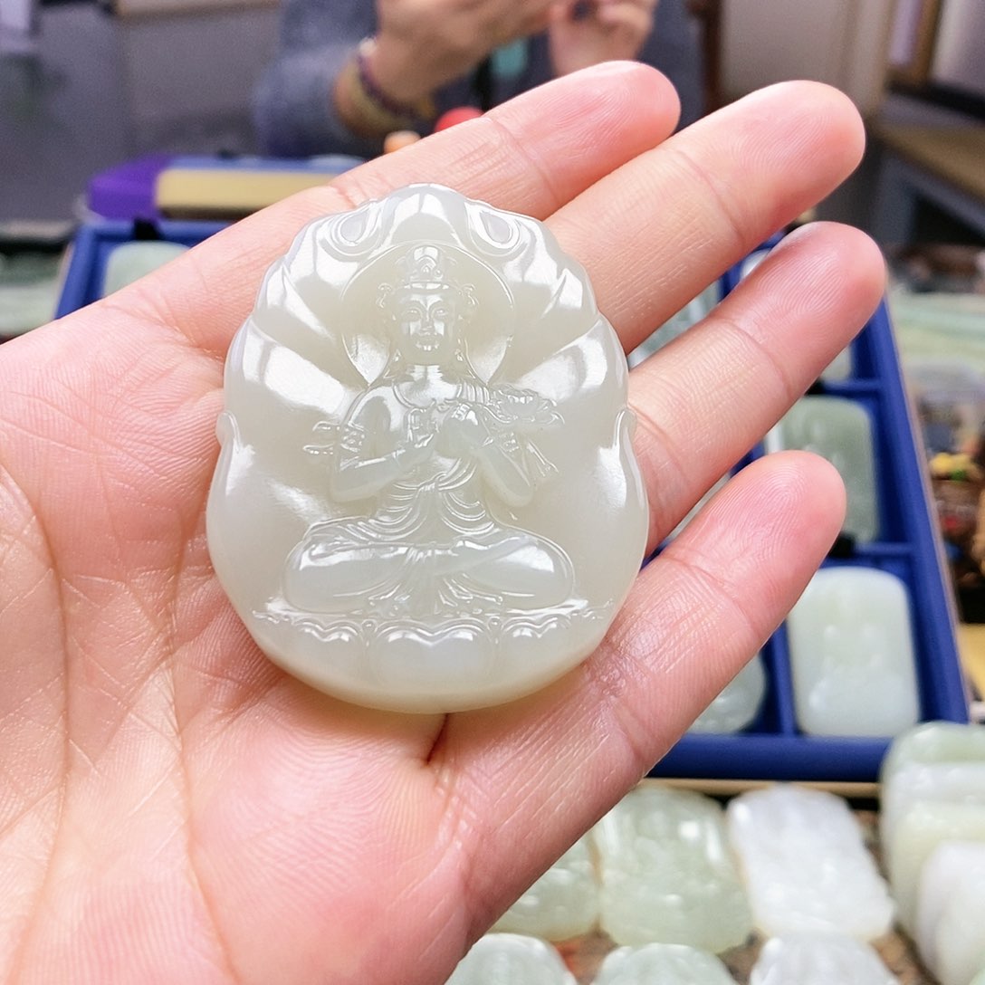 和田玉颈饰未镶嵌风*