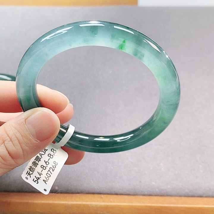 【闪购商品】翡翠手镯（圆镯）未镶嵌