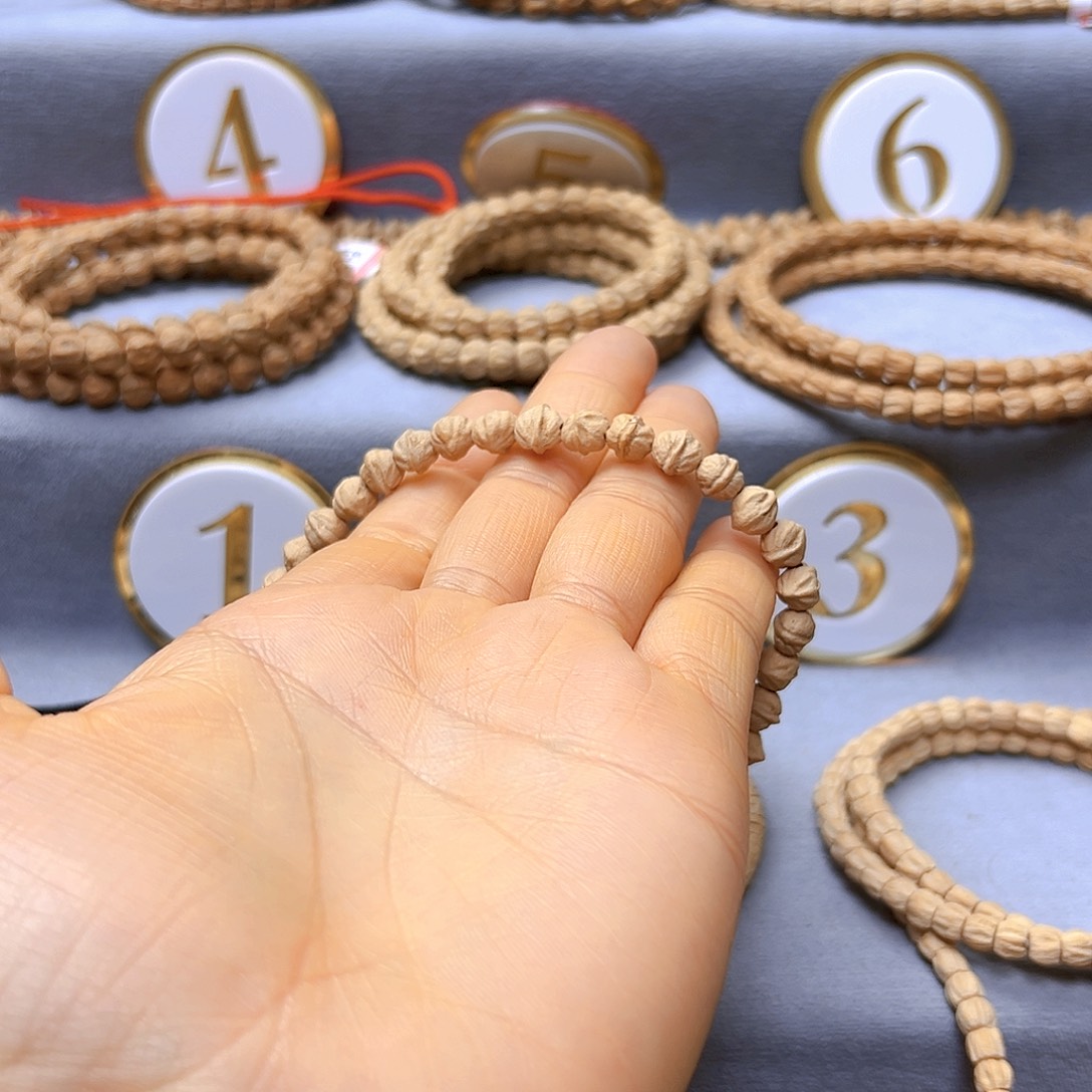 柏香籽/百香籽手串什*?