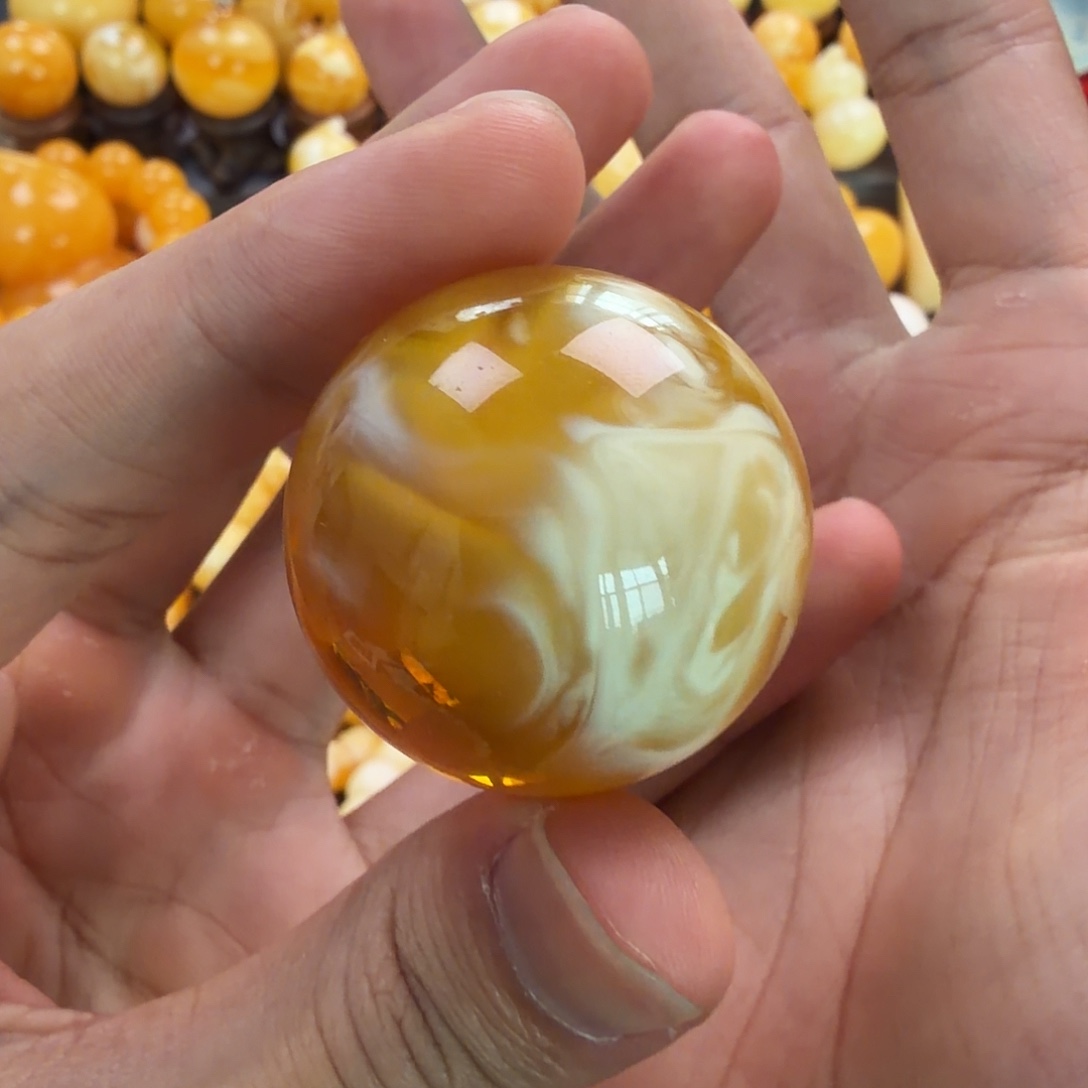 琥珀未镶嵌珠宝奇石33mm