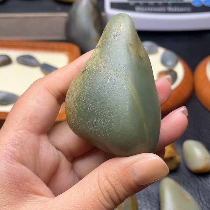 和田玉颈饰未镶嵌32