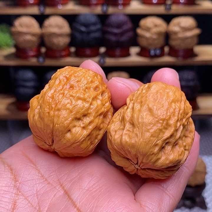 文玩核桃把件龙脊妖蝉35