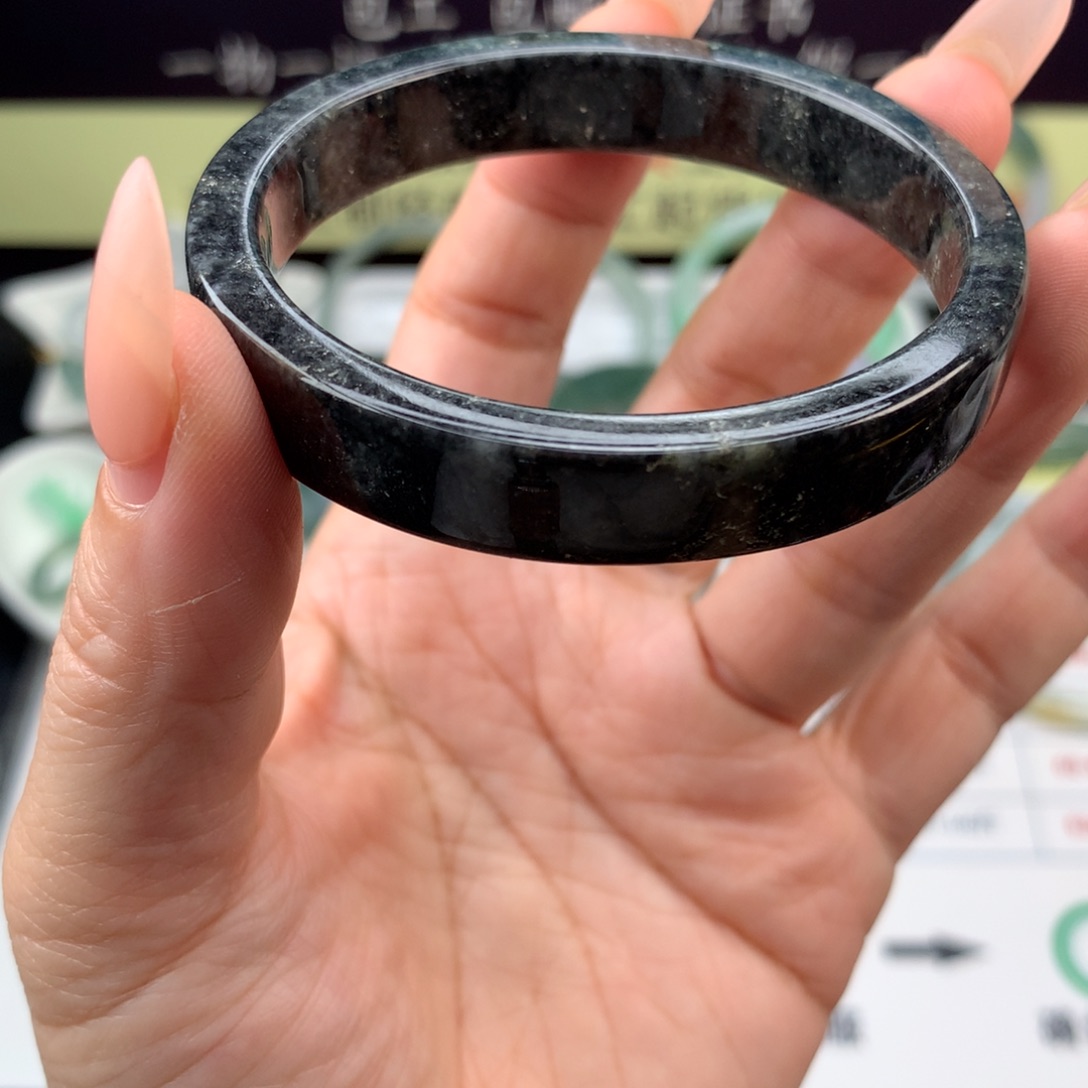 【闪购商品】定制翡翠手镯定制不退换抛光未镶嵌