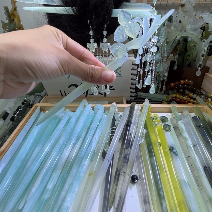 蛇纹石玉发饰未镶嵌