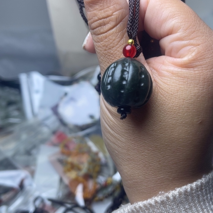 石材和田玉核桃吊坠