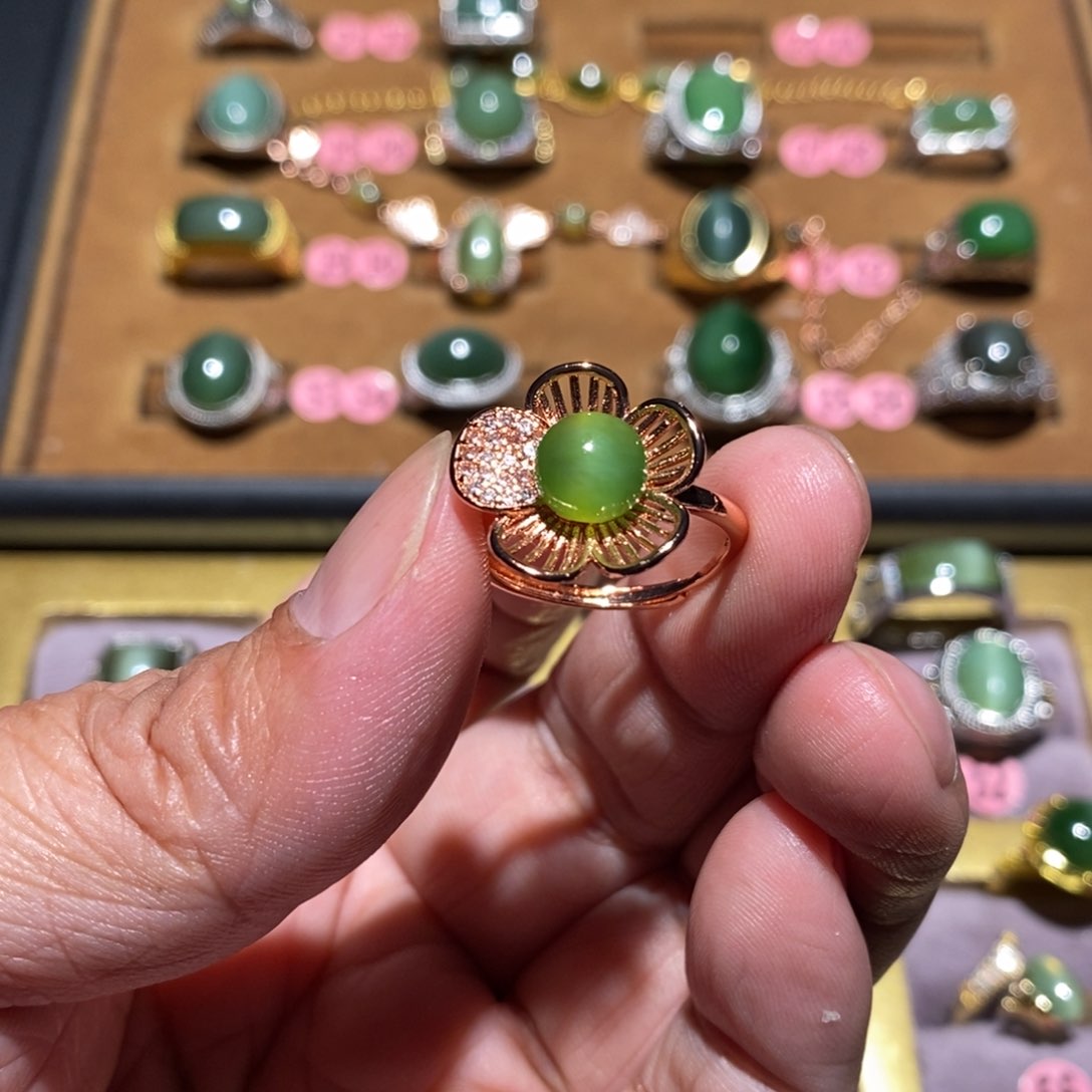 和田玉（碧玉）戒指未镶嵌