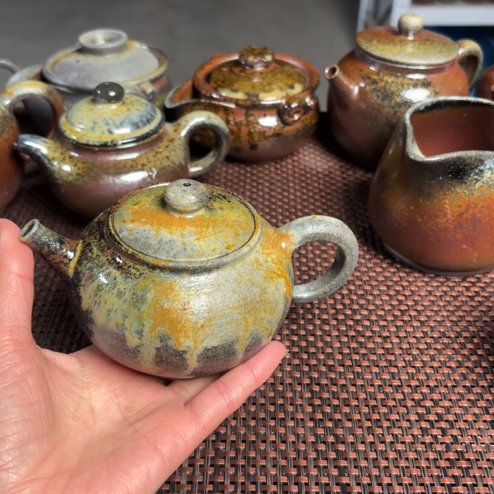 紫砂茶壶a*e段泥手持