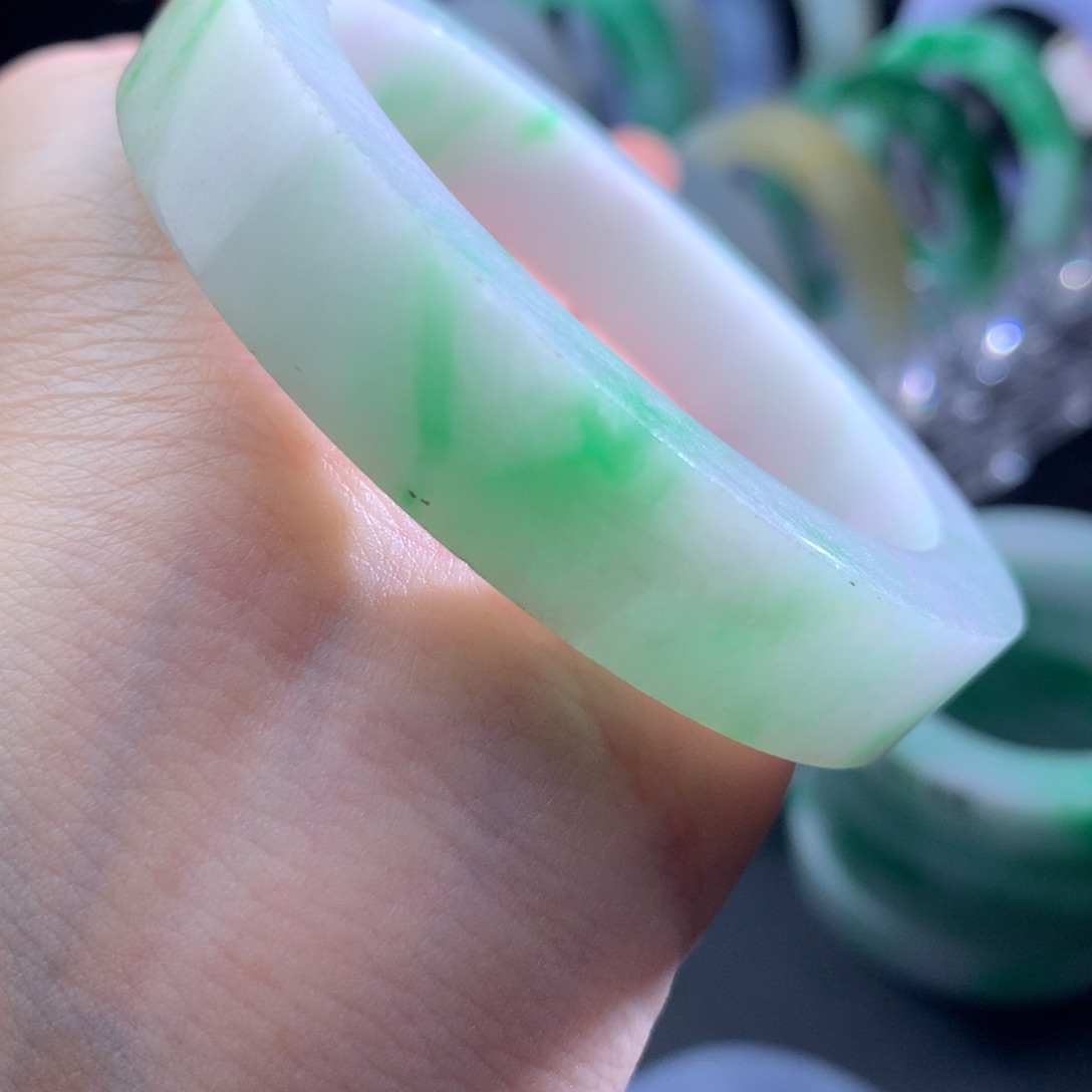 定制翡翠手镯未镶嵌