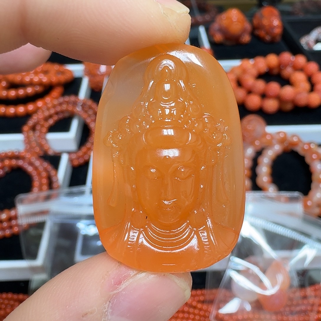 南红玛瑙未镶嵌川料瓦西冰飘观音头吊坠16.7g