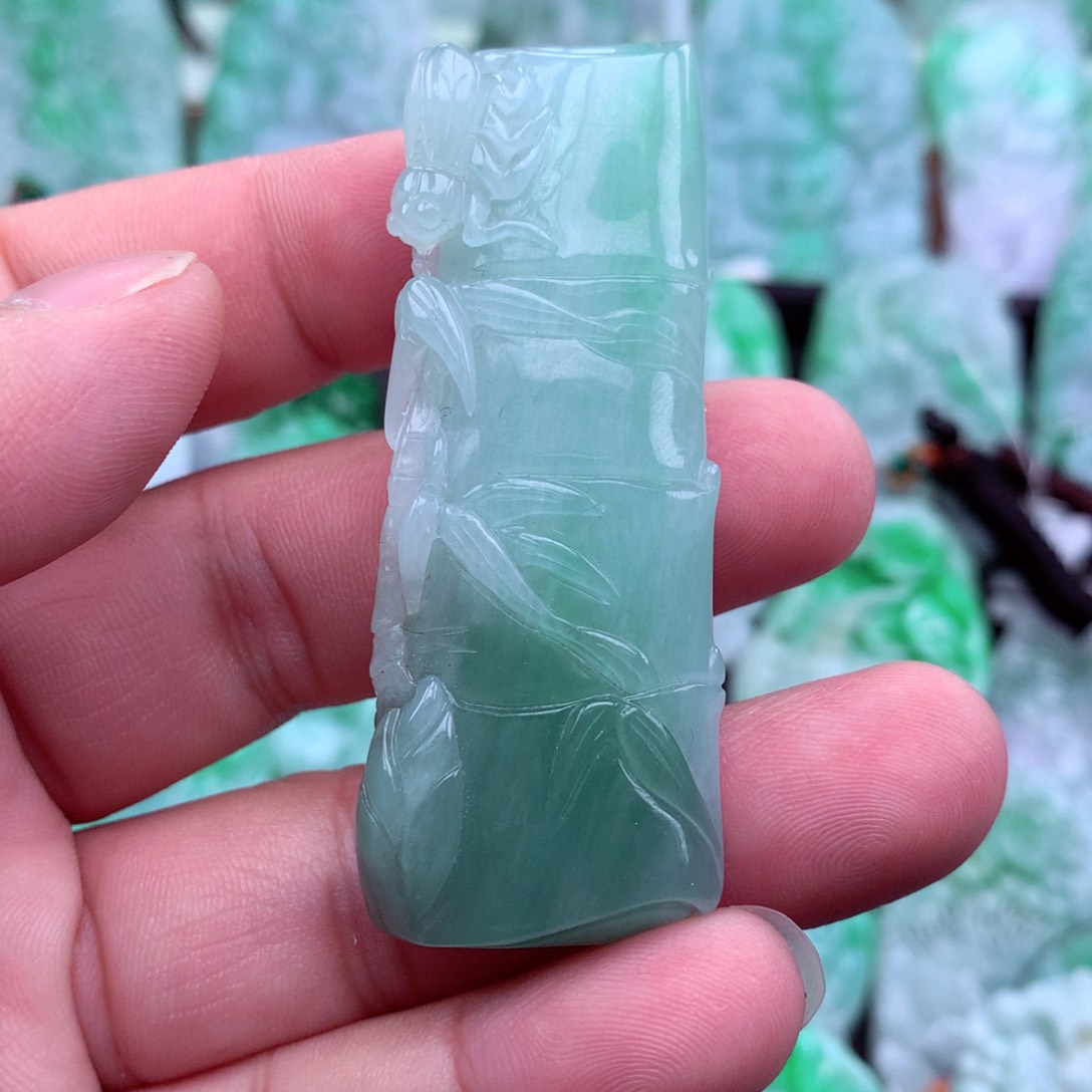 翡翠吊坠(不含链)未镶嵌